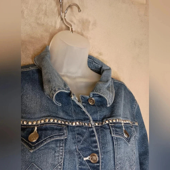 WRANGLER‎ Rhinestone Studded Denim Jean Jacket Size Medium (#979) - Picture 6 of 7